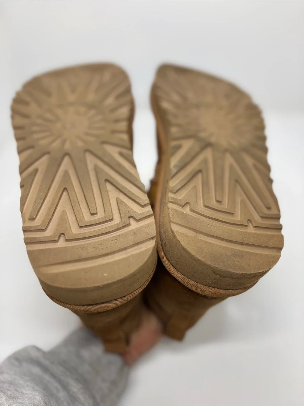 UGG Neumel Snapback Chestnut Suede Boots Men’s 11 Sheepskin Lined 1118570